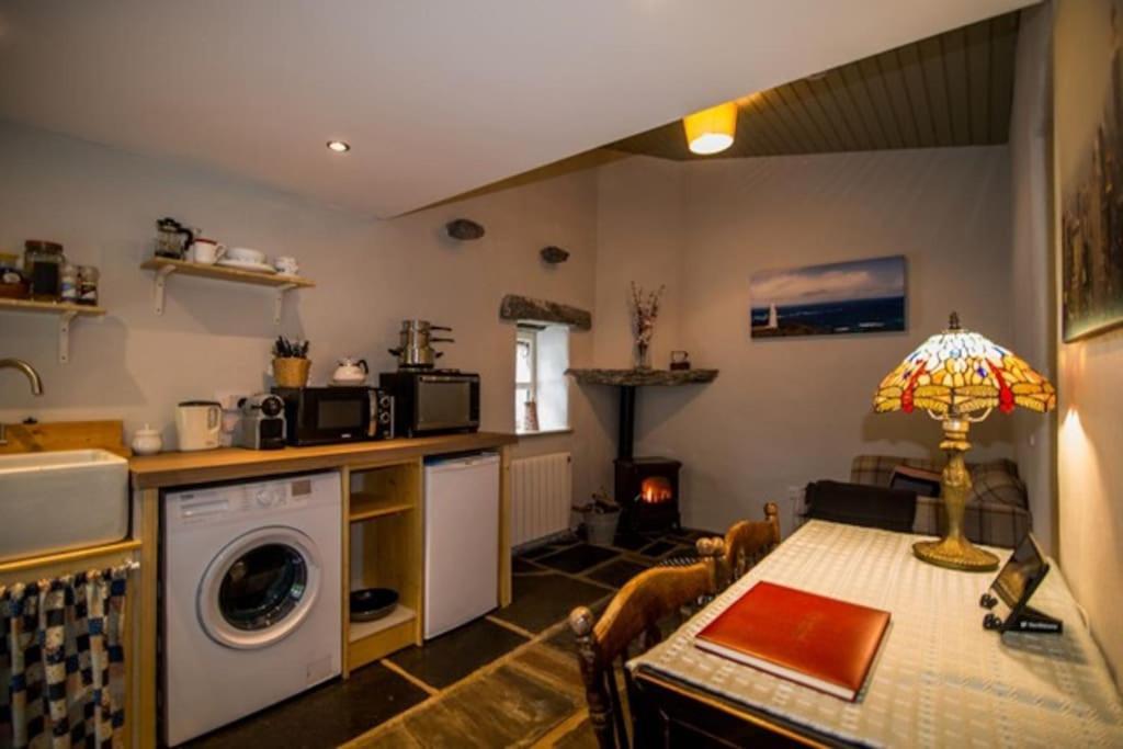 Fermoyle Properties Glynn'S Cottage Fanore エクステリア 写真